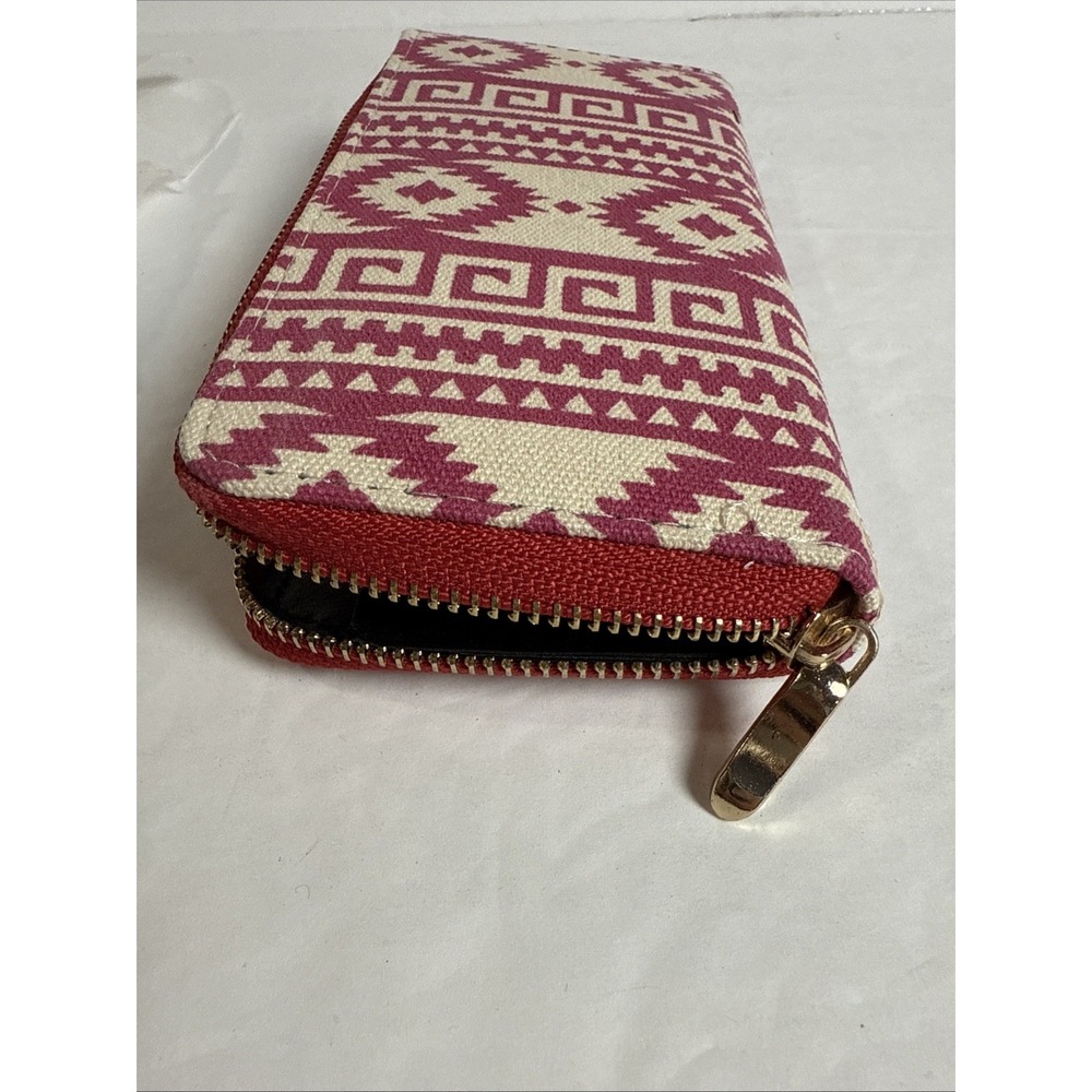 Wallet Zippered Pink Aztec Design Multi Compartment Coin Card 8x4 In - Picture 4 of 4